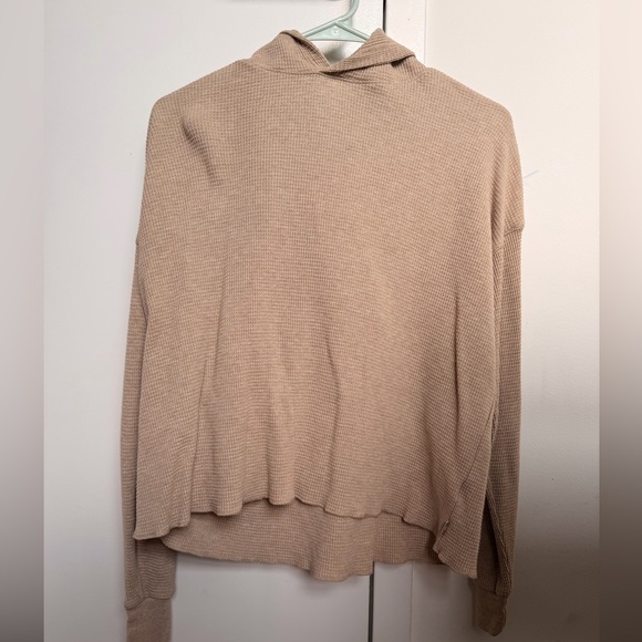 Aritzia Waffle Knit Long Sleeve Sweatshirt - Picture 2 of 3